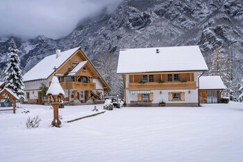 Alpik Chalets - Bohinj