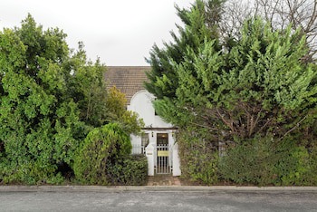 Gable Manor
