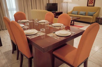 City Seasons Hotel Muscat