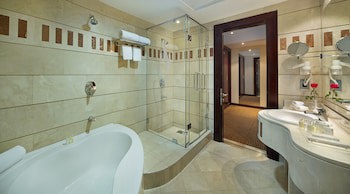 City Seasons Hotel Muscat