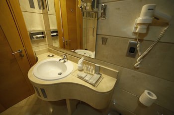 City Seasons Hotel Muscat