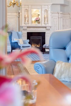 Killarney Avenue Hotel