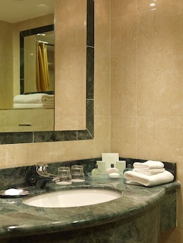 Killarney Avenue Hotel