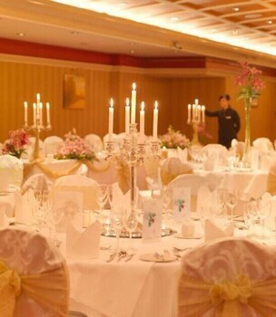 Killarney Avenue Hotel