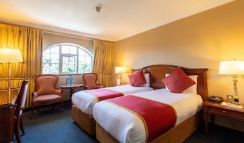 Killarney Avenue Hotel