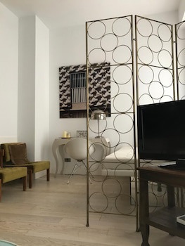Ab Design Suites