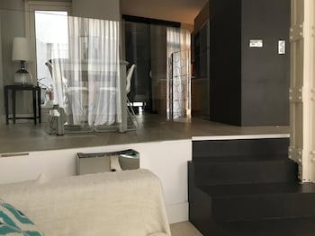 Ab Design Suites