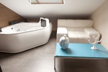 Ab Design Suites