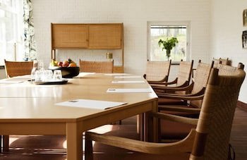 Ekebacken Hotell & Konferens