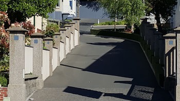 Bluestone On George