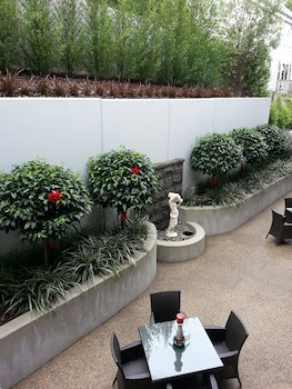 Bluestone On George