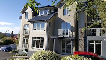 Bluestone On George