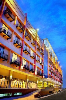 Aston Pontianak Hotel & Convention Center