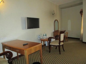Imperial Royale Hotel