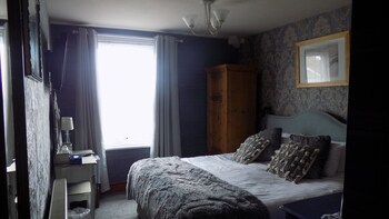Driftwood Hotel