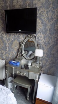 Driftwood Hotel