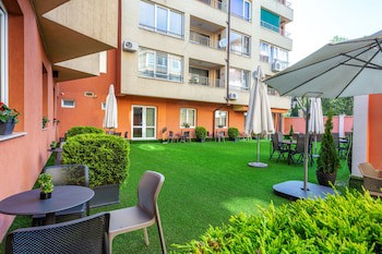 City Avenue Hotel By Hmg