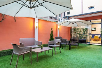 City Avenue Hotel By Hmg