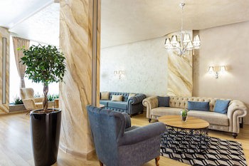 City Avenue Hotel By Hmg