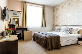 City Avenue Hotel By Hmg