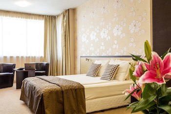 City Avenue Hotel By Hmg