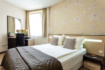 City Avenue Hotel By Hmg