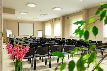 City Avenue Hotel By Hmg