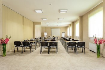 City Avenue Hotel By Hmg