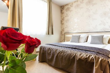City Avenue Hotel By Hmg