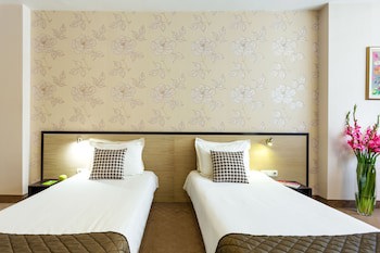 City Avenue Hotel By Hmg