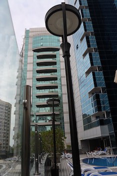 Golden Tulip Media Hotel
