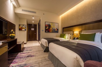 Golden Tulip Media Hotel