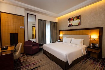 Golden Tulip Media Hotel galeri fotoğrafı