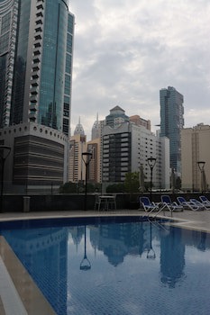 Golden Tulip Media Hotel