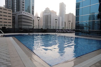 Golden Tulip Media Hotel