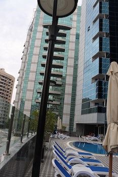 Golden Tulip Media Hotel