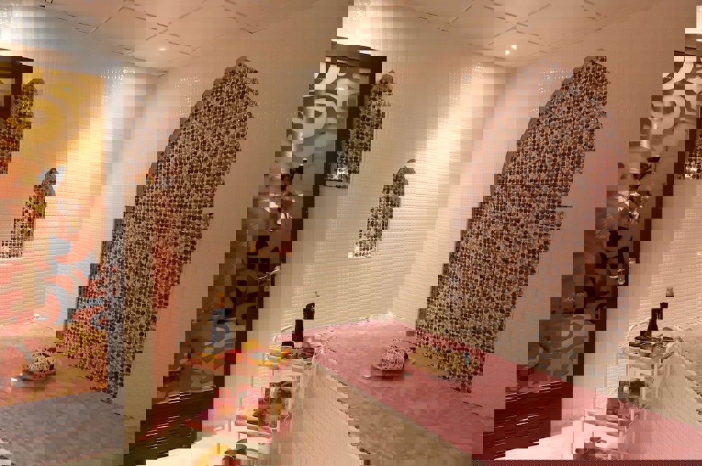 Golden Tulip Media Hotel