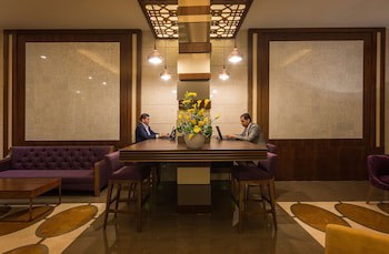 Golden Tulip Media Hotel