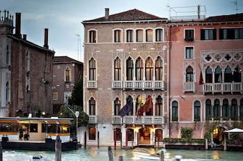Pesaro Palace galeri fotoğrafı