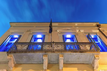 Maison Grecque