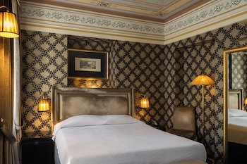 Maison Grecque