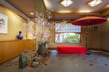 Gion Ryokan Karaku