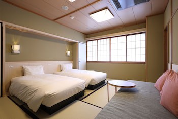 Gion Ryokan Karaku