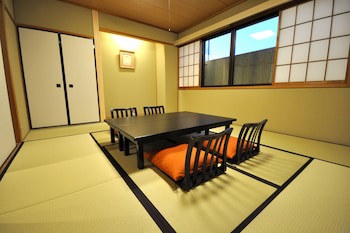 Gion Ryokan Karaku