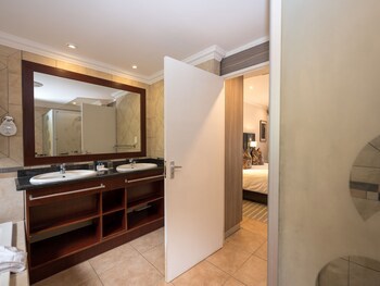 Anew Resort Hunters Rest Rustenburg
