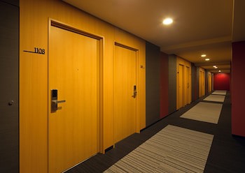 E Hotel Higashi Shinjuku