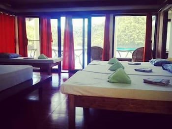 Club Tara Resort
