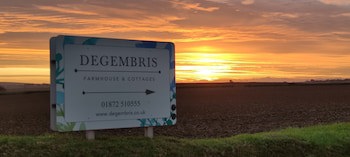 Degembris Farmhouse