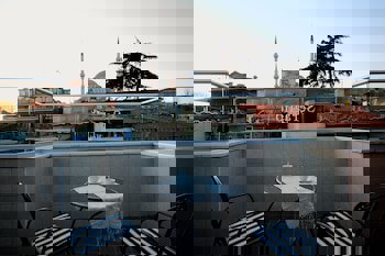 Seraglio Hotel & Suites