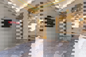 Seraglio Hotel & Suites